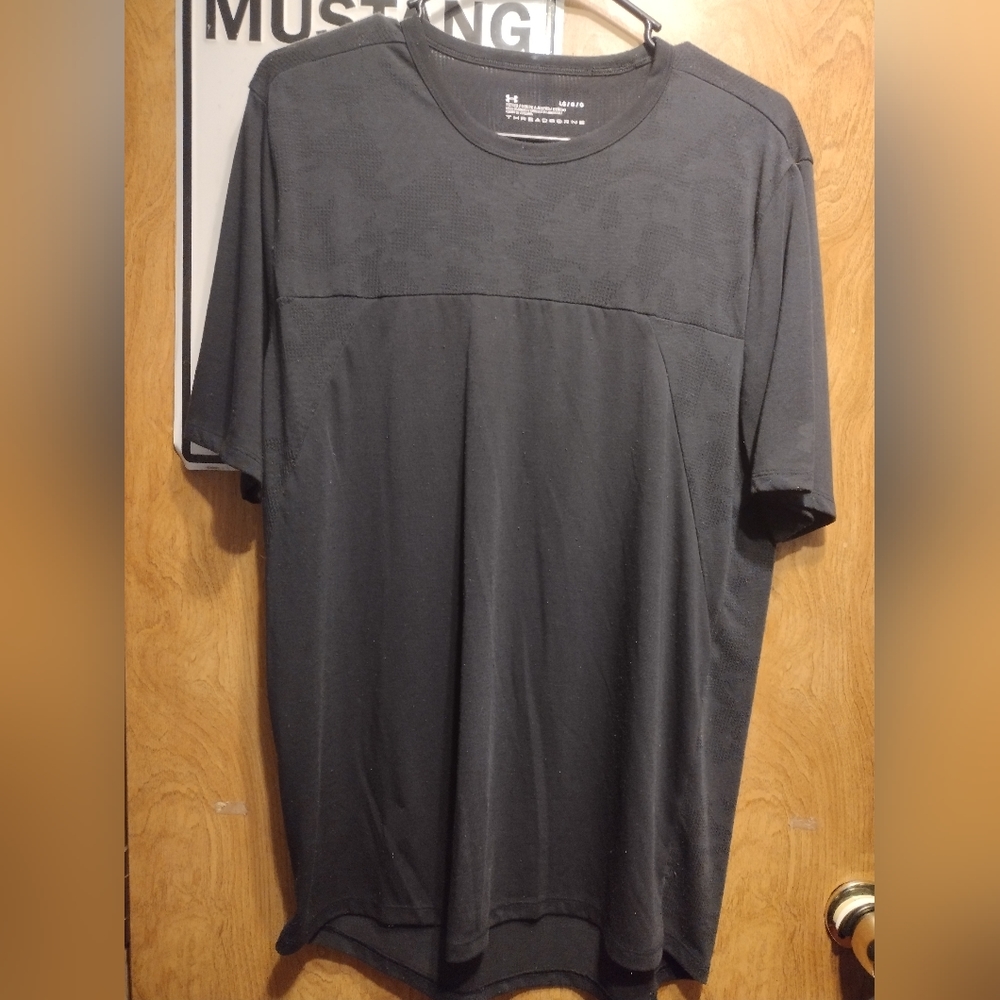 Men's Under Armour t-shirt